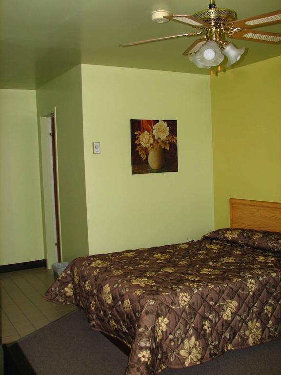 Hotel-Motel Le Pharillon Cap-des-Rosiers 객실 사진