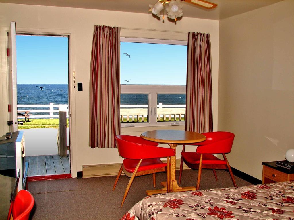 Hotel-Motel Le Pharillon Cap-des-Rosiers 객실 사진